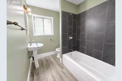 10505 SE Long St, Portland, OR 97266 - Photo 20