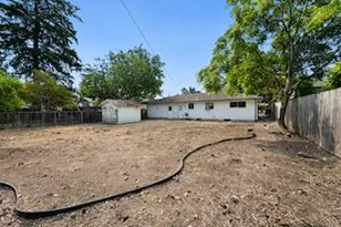 10505 SE Long St, Portland, OR 97266 - Photo 28