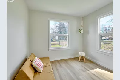 7911 SE Sunnyside Dr, Milwaukie, OR 97222 - Photo 24