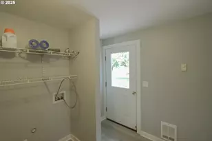 58798 Fairview Rd, Coquille, OR 97423 - Photo 32