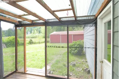 58798 Fairview Rd, Coquille, OR 97423 - Photo 16