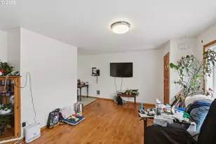 1635 Garfield St, North Bend, OR 97459 - Photo 6