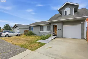 1635 Garfield St, North Bend, OR 97459 - Photo 2