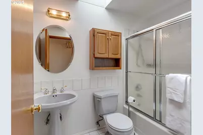 11424 SW 66th Ave, Portland, OR 97223 - Photo 14