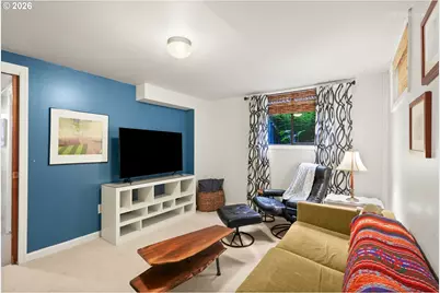 608 NE Floral Pl, Portland, OR 97232 - Photo 26