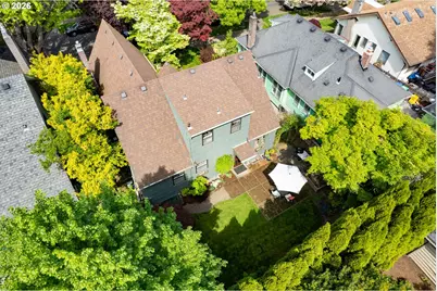 608 NE Floral Pl, Portland, OR 97232 - Photo 36