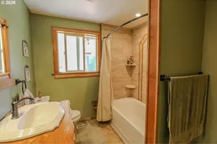 686 Murdock Dr, Oakland, OR 97462 - Photo 16