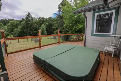686 Murdock Dr, Oakland, OR 97462 - Photo 34