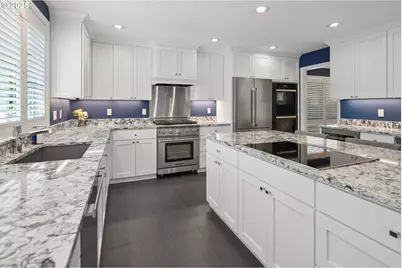 4674 Chelsea Ln, Lake Oswego, OR 97035 - Photo 10