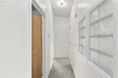 1000 S McKern Ct #3, Newberg, OR 97132 - Photo 6