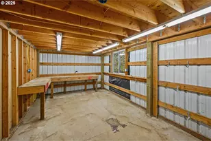 39577 SE Kitzmiller Rd, Eagle Creek, OR 97022 - Photo 42