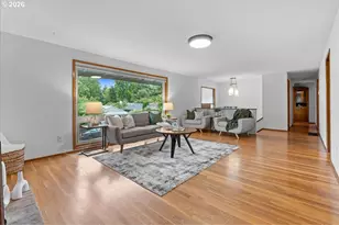 9042 SW Monterey Pl, Portland, OR 97225 - Photo 8
