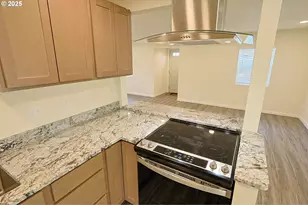 2518 Pacific Ave, North Bend, OR 97459 - Photo 14