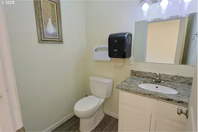 2518 Pacific Ave, North Bend, OR 97459 - Photo 30