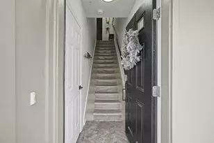 87986 E Alpenglow Ln, Government Camp, OR 97028 - Photo 2