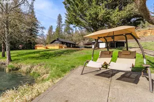 24990 Hwy 62, Trail, OR 97541 - Photo 14