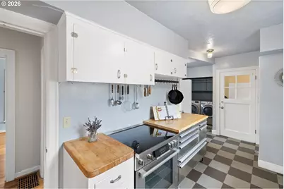 900 NE 3rd Ave, Hillsboro, OR 97124 - Photo 12