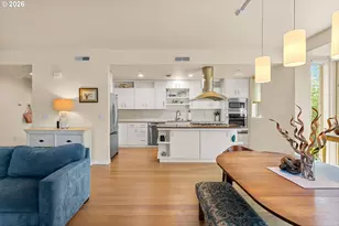 4280 S Corbett Ave, Portland, OR 97239 - Photo 10