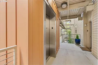 4280 S Corbett Ave #201, Portland, OR 97239 - Photo 34