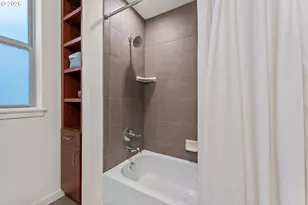 4280 S Corbett Ave, Portland, OR 97239 - Photo 30