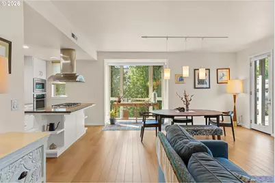 4280 S Corbett Ave #201, Portland, OR 97239 - Photo 2