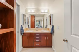 4280 S Corbett Ave, Portland, OR 97239 - Photo 24
