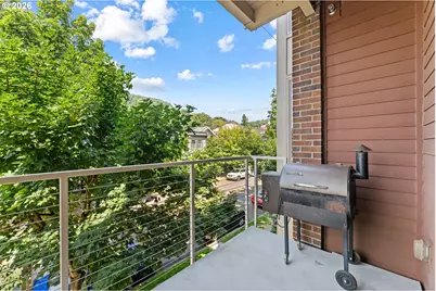 4280 S Corbett Ave #201, Portland, OR 97239 - Photo 18