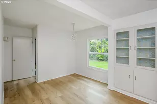 1945 NE Bell Dr, Portland, OR 97220 - Photo 8