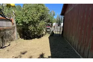 455 Rugh Ln, Lakeside, OR 97449 - Photo 18