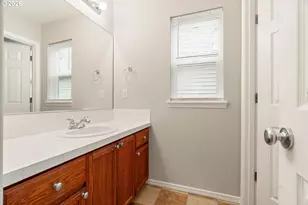 1062 SE Tamango St, Hillsboro, OR 97123 - Photo 34