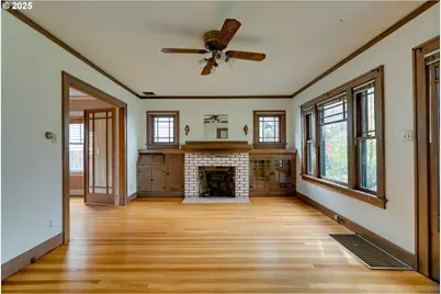 7024 N Villard Ave, Portland, OR 97217 - Photo 2