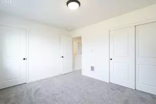 14716 SE Powell Blvd, Portland, OR 97236 - Photo 16