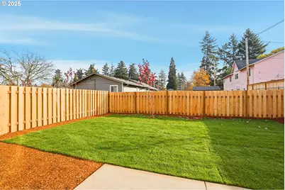 14716 SE Powell Blvd, Portland, OR 97236 - Photo 18