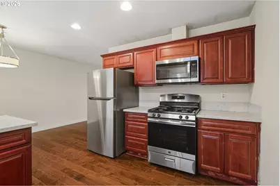 3223 SE 122nd Ave, Portland, OR 97236 - Photo 8