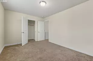 3223 SE 122nd Ave, Portland, OR 97236 - Photo 16