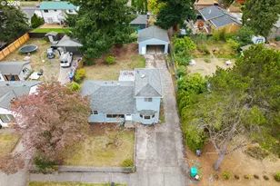 13056 SE Center St, Portland, OR 97236 - Photo 32
