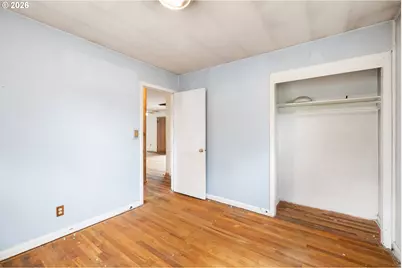 13056 SE Center St, Portland, OR 97236 - Photo 14