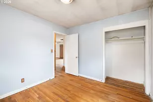 13056 SE Center St, Portland, OR 97236 - Photo 14