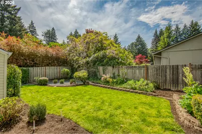 9685 SW Hialeah Dr, Beaverton, OR 97008 - Photo 32
