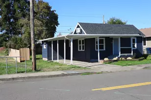 715 Deal St, Junction City, OR 97448 - Photo 2