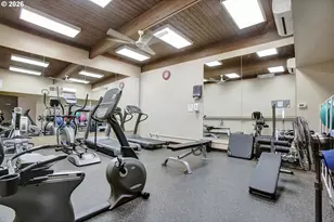 2221 SW 1st Ave, Portland, OR 97201 - Photo 34