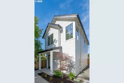 3725 N Michigan Ave, Portland, OR 97227 - Photo 2