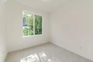 3725 N Michigan Ave, Portland, OR 97227 - Photo 20