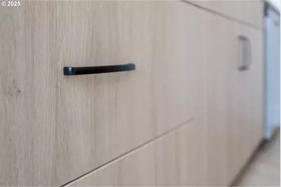 3725 N Michigan Ave, Portland, OR 97227 - Photo 24