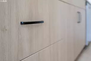 3725 N Michigan Ave, Portland, OR 97227 - Photo 24