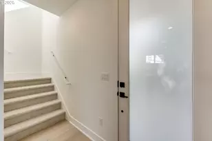 3725 N Michigan Ave, Portland, OR 97227 - Photo 26