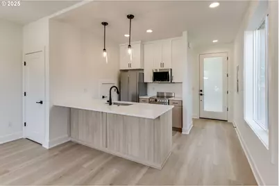 3725 N Michigan Ave, Portland, OR 97227 - Photo 28