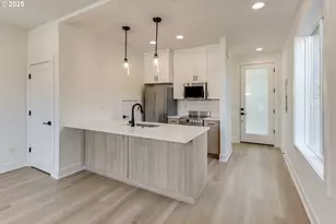 3725 N Michigan Ave, Portland, OR 97227 - Photo 28