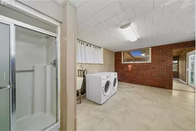 2507 6th St, Tillamook, OR 97141 - Photo 36