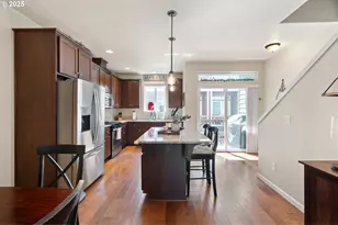 18292 SW Anna Mae Ln, Beaverton, OR 97003 - Photo 12